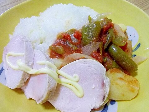 レンジで簡単♪鶏ハムと野菜のトマト煮ごはん